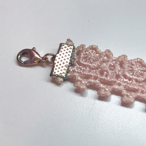 Pink woven choker - Picture 3 of 7